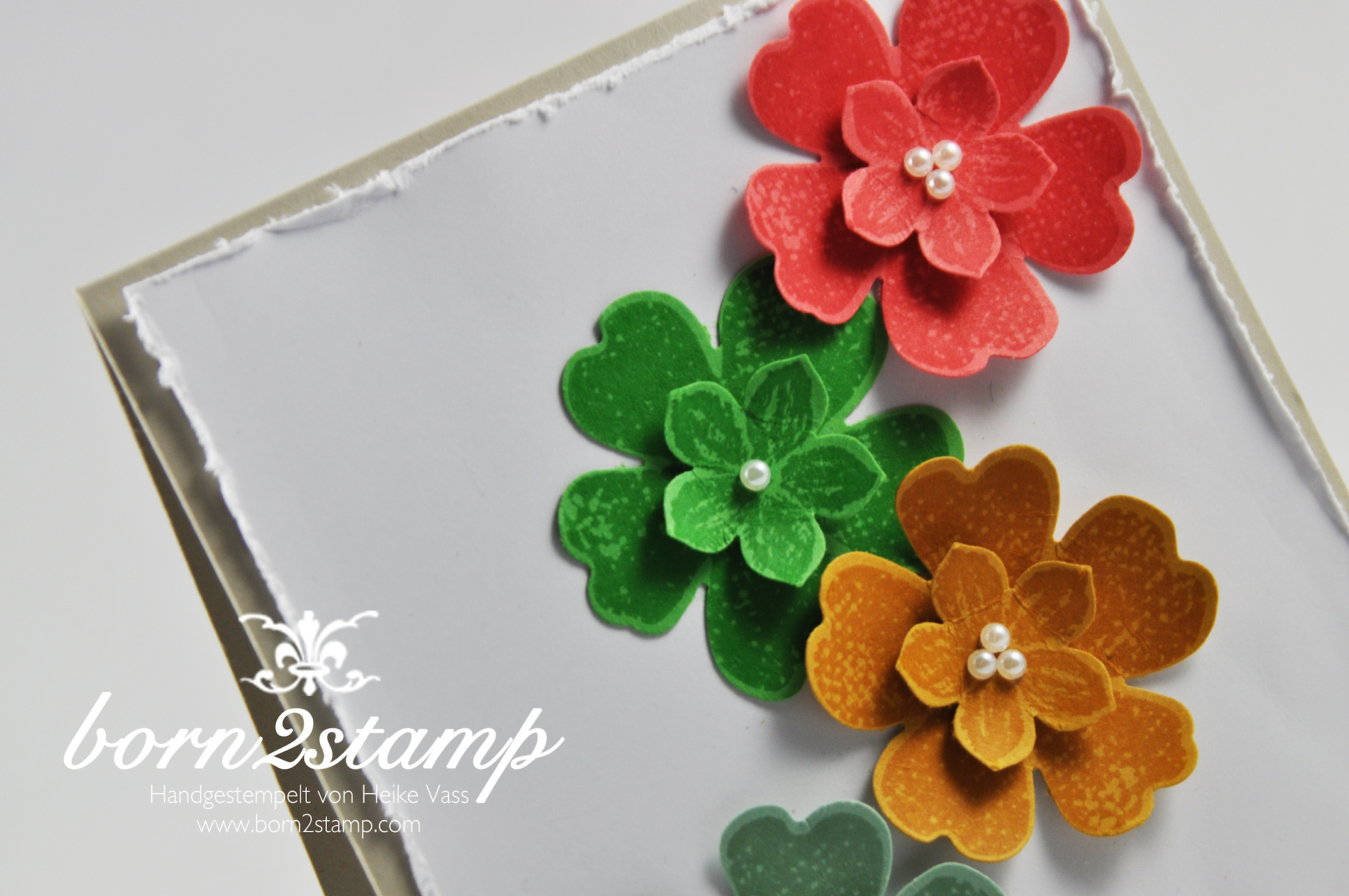 STAMPIN‘ UP! born2stamp Karte – Petite Petals – Stanze Kleine Bluete – Flower Shop – Stanze Stiefmuetterchen – Mit Liebe geschenkt