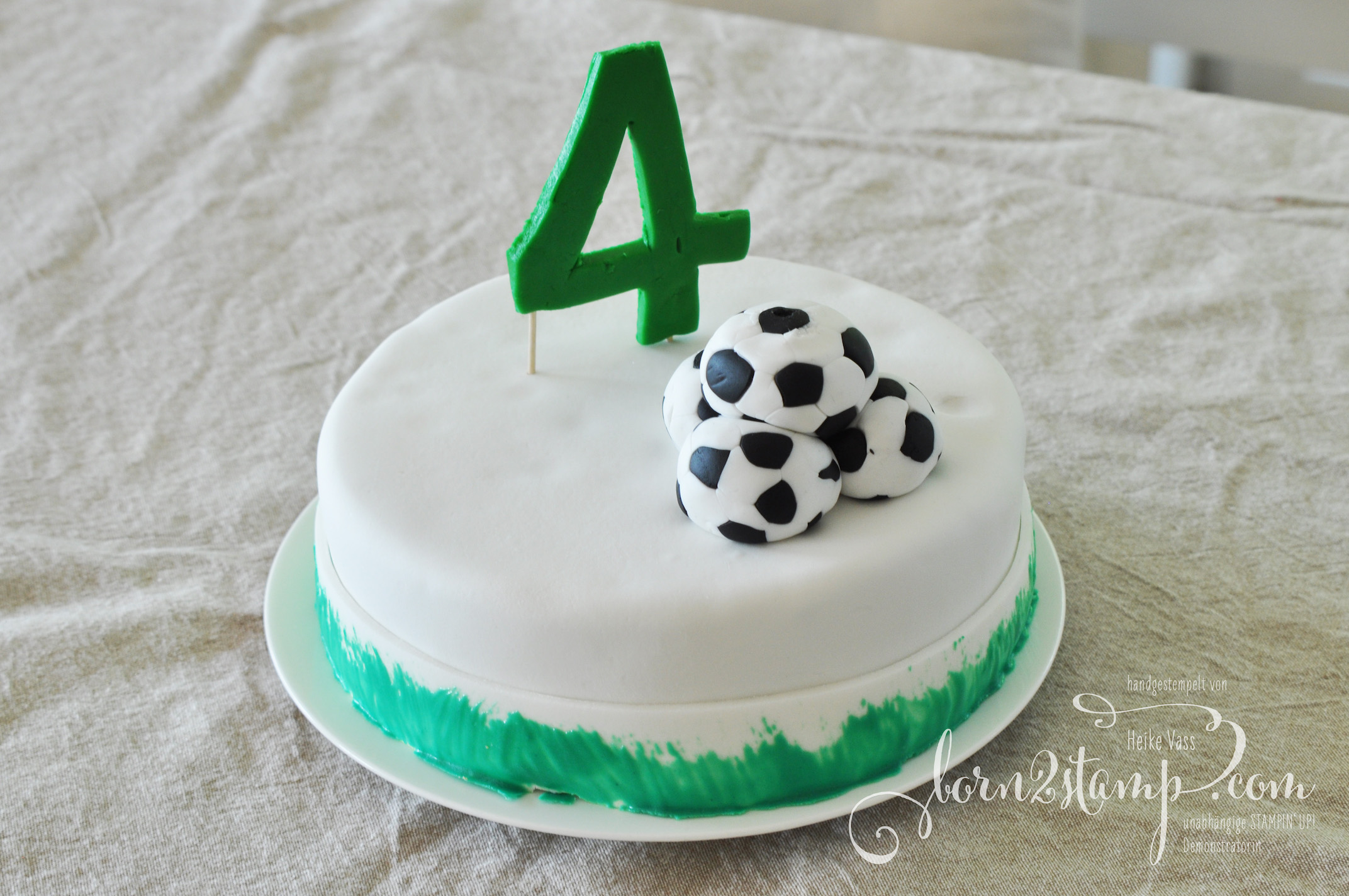 born2stamp STAMPIN‘ UP! Fussball-Party Torte